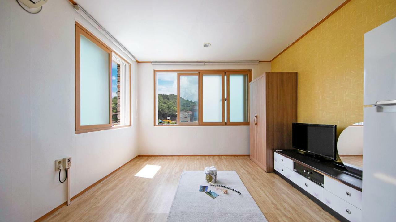 Samcheok Sol Beach Pension Dış mekan fotoğraf