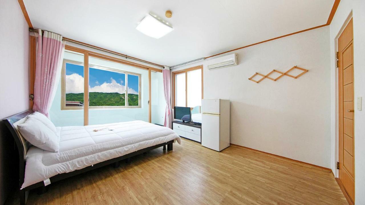 Samcheok Sol Beach Pension Dış mekan fotoğraf