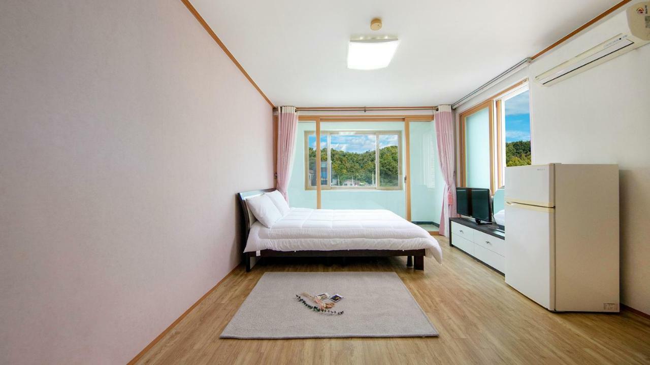 Samcheok Sol Beach Pension Dış mekan fotoğraf